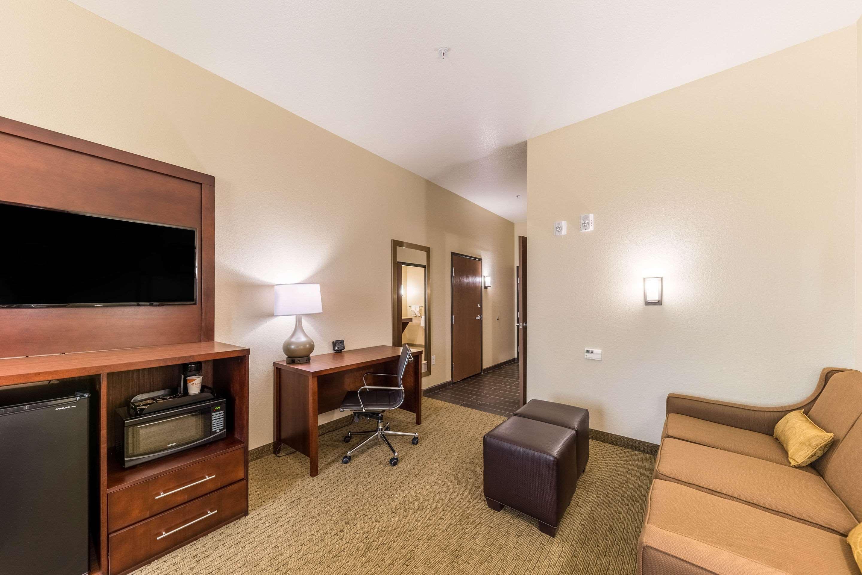 Comfort Suites Grand Prairie - Arlington North Екстер'єр фото